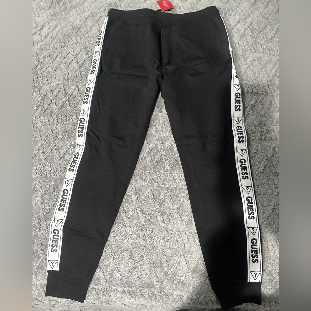 Guess sweatpants